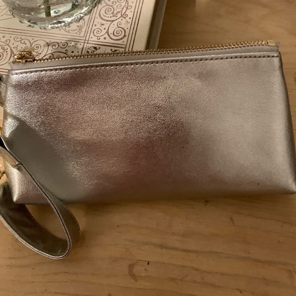 Keeper wristlet Removable handle with key chain - Picture 4 of 8